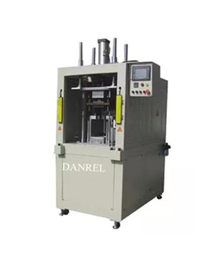 Industrial hot plate welding equipment for plastic component assembly