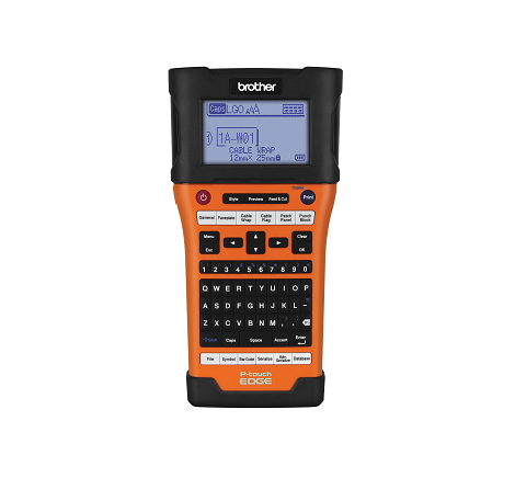 工業現場使用中的標籤打印設備與維修服務示意